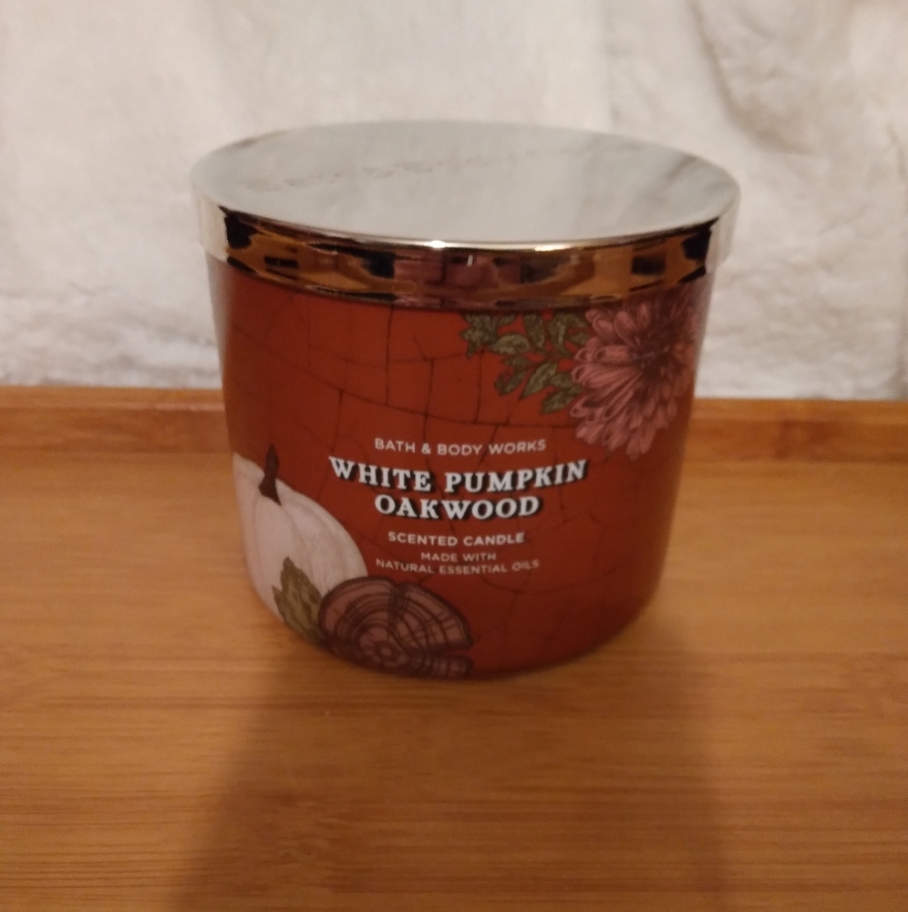 Bath and Body Works 3 Wick Candle White Pumpkin Oakwood